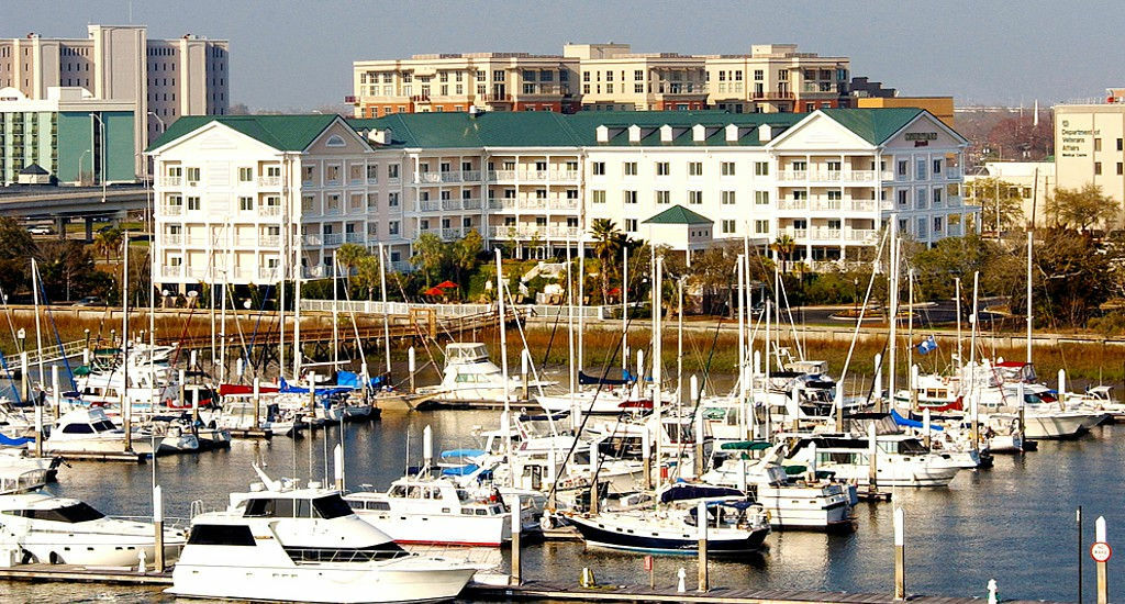 Courtyard Charleston Waterfront Hotel Exterior foto